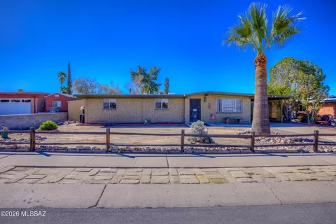 3553 W Eastham Ln, Tucson, AZ 85741