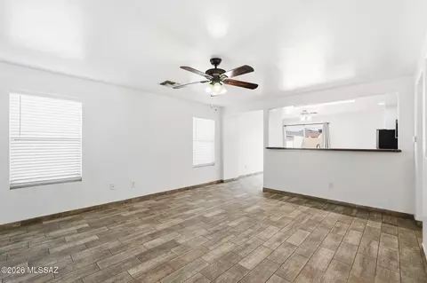Living - 8263 W Anser Loop, Tucson, AZ 85757 photo 3 of 4