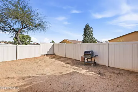 Exterior - 8263 W Anser Loop, Tucson, AZ 85757 photo 4 of 4