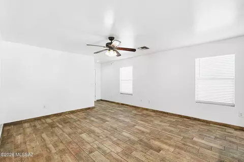 Living - 8263 W Anser Loop, Tucson, AZ 85757 photo 4 of 4