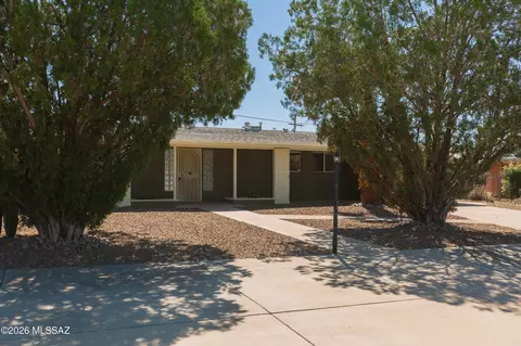 8338 E Julia St, Tucson, AZ 85710