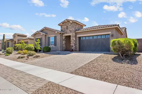 977 W Golden Barrel Ct, Oro Valley, AZ 85755