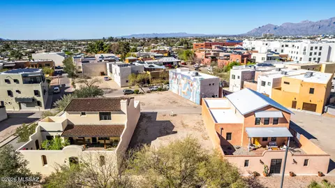 892 W Cushing St, Tucson, AZ 85745