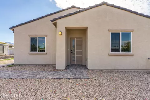 637 W Pelaar Dr, Tucson, AZ 85705