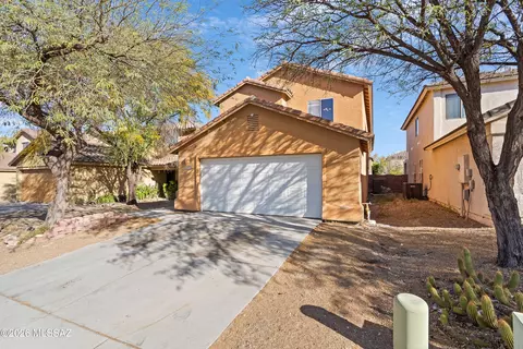 Exterior - 4053 E Agate Knoll Dr, Tucson, AZ 85756 photo 2 of 5