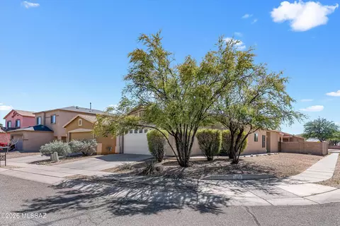 1917 W Calle Dos Rios, Tucson, AZ 85746