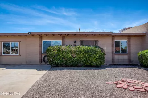6820 E Barrow St, Tucson, AZ 85730