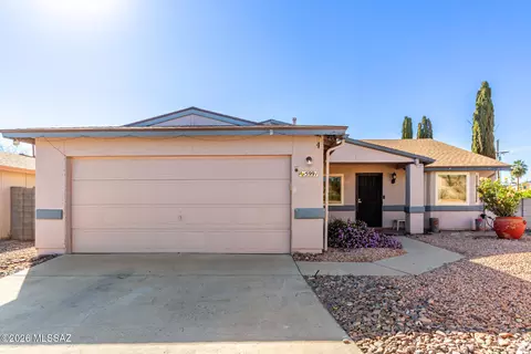 5991 N Belbrook Dr, Tucson, AZ 85741
