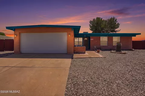 9122 E Creek St, Tucson, AZ 85730