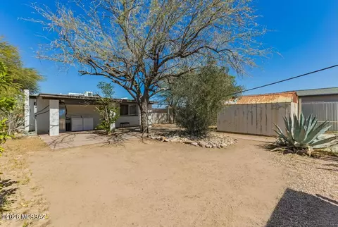 Exterior - 732 E 38th St, Tucson, AZ 85713 photo 6 of 12