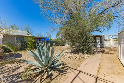 Exterior - 732 E 38th St, Tucson, AZ 85713 photo 8 of 12