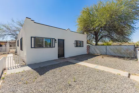 Exterior - 732 E 38th St, Tucson, AZ 85713 photo 2 of 12