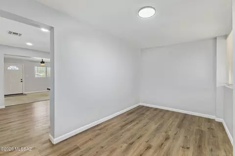 Entry Way - 732 E 38th St, Tucson, AZ 85713 photo 1 of 2