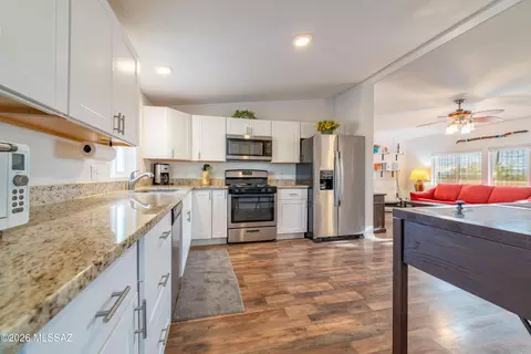 1636 N Camino Altar, Tucson, AZ 85743