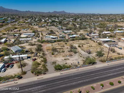 5641 N La Cholla Blvd, Tucson, AZ 85741