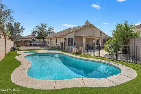 7077 N Avenida Adella, Tucson, AZ 85741