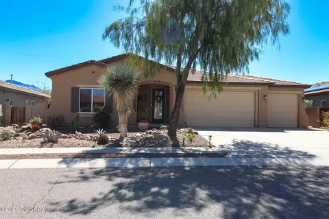 3646 E Farrier Dr, Tucson, AZ 85739