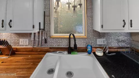 Kitchen - 6464 N Six Gun Rd, Willcox, AZ 85643 photo 4 of 4