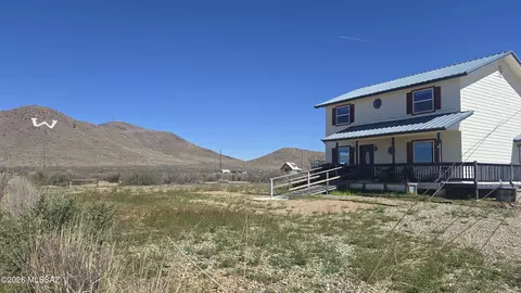 6464 N Six Gun Rd, Willcox, AZ 85643