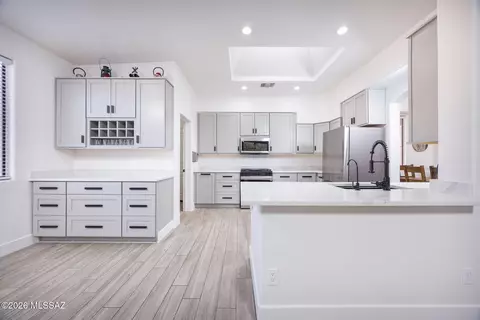 13714 E Placita Copechi, Vail, AZ 85641