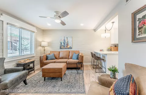 495 S Paseo Madera #A, Green Valley, AZ 85614