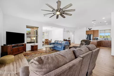 Living - 8080 S Galileo Ln, Tucson, AZ 85747 photo 3 of 3