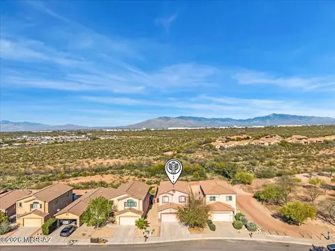 7689 E Fair Meadows Loop, Tucson, AZ 85756