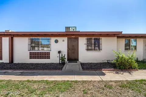 4163 S Queen Palm Dr, Tucson, AZ 85730