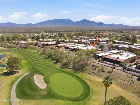 812 W Desert Hills Dr, Green Valley, AZ 85622