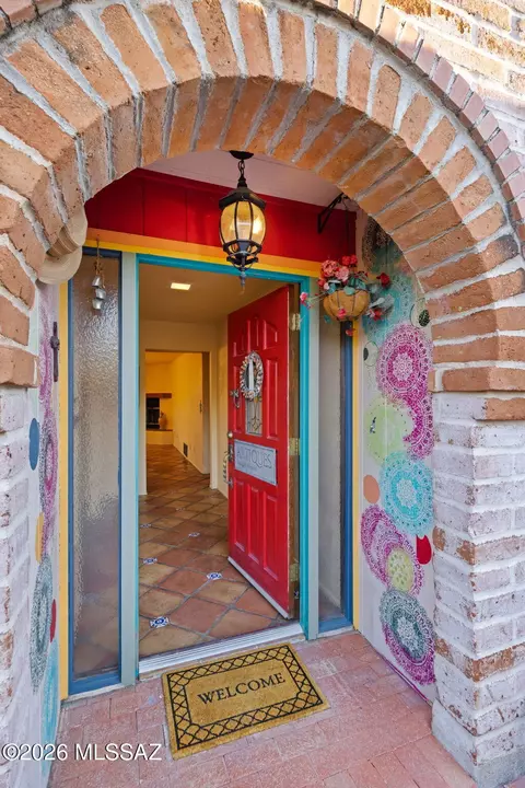 Entry Way - 8802 E Buckboard Rd, Tucson, AZ 85749 photo 1 of 2