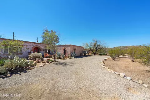 Exterior - 8802 E Buckboard Rd, Tucson, AZ 85749 photo 10 of 10