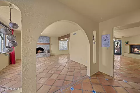Entry Way - 8802 E Buckboard Rd, Tucson, AZ 85749 photo 2 of 2