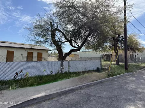 928 N 13th Ave, Tucson, AZ 85705