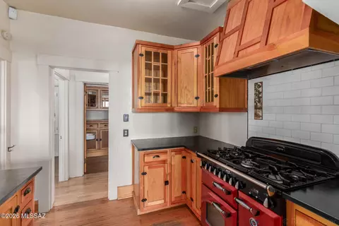 Kitchen - 615 E 1st St, Tucson, AZ 85705 photo 4 of 4