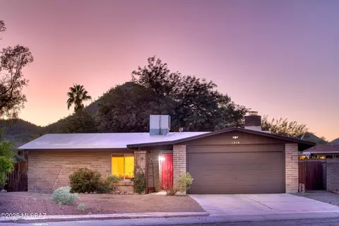 1444 S Shannon Rd, Tucson, AZ 85713