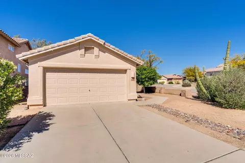 2626 W Desert Bluffs Ct, Tucson, AZ 85742