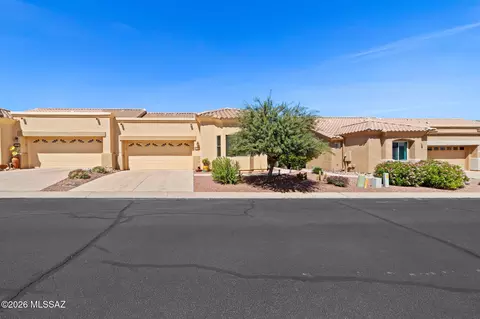 530 W Aspenwood St, Green Valley, AZ 85614