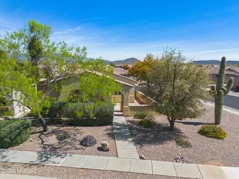 10134 S Azure Surrey Dr, Vail, AZ 85641