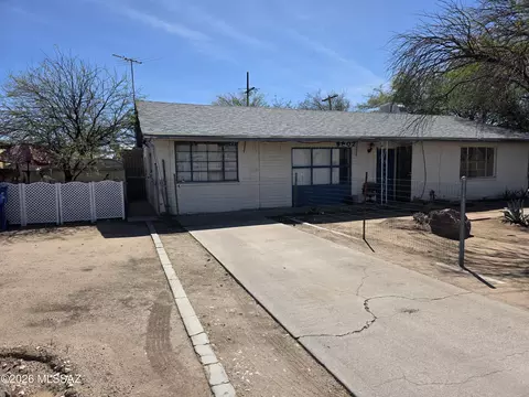 5902 E 22nd St, Tucson, AZ 85711