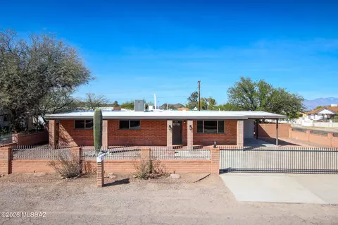2700 W San Paulus Rd, Tucson, AZ 85746