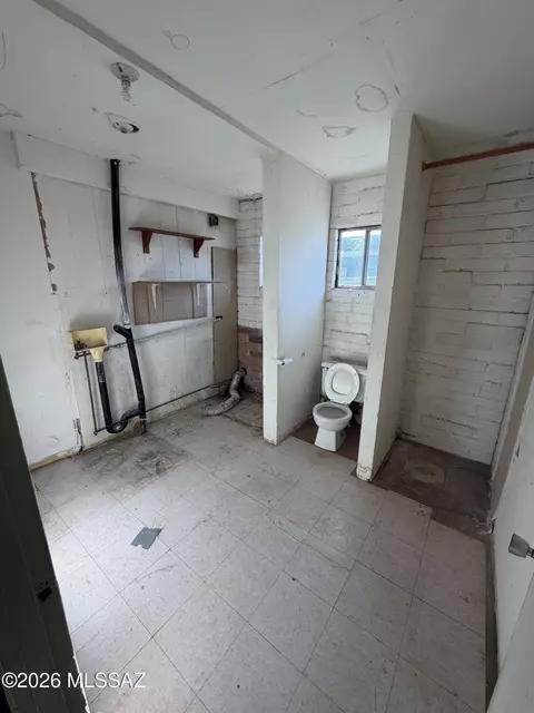 819 E 33rd St, Tucson, AZ 85713 photo 10