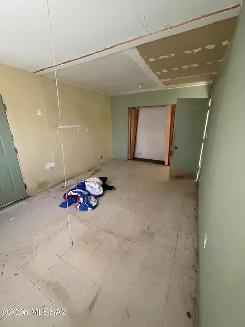 819 E 33rd St, Tucson, AZ 85713 photo 6