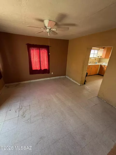 819 E 33rd St, Tucson, AZ 85713 photo 3