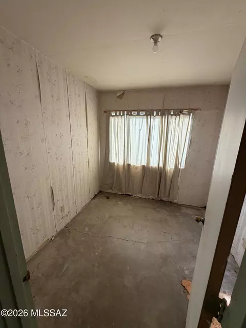 819 E 33rd St, Tucson, AZ 85713 photo 8