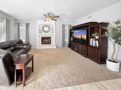 Living - 9006 E Autumn Sage St, Tucson, AZ 85747 photo 4 of 6