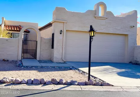 2415 W Calle Retana, Tucson, AZ 85745