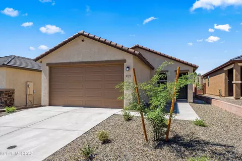 9329 N Peridot Vista Ave, Tucson, AZ 85742