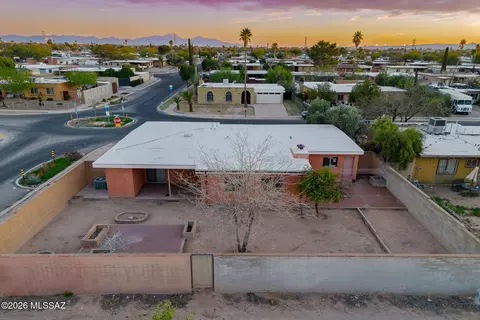View/Area - 2011 E Bantam Rd, Tucson, AZ 85706 photo 4 of 4