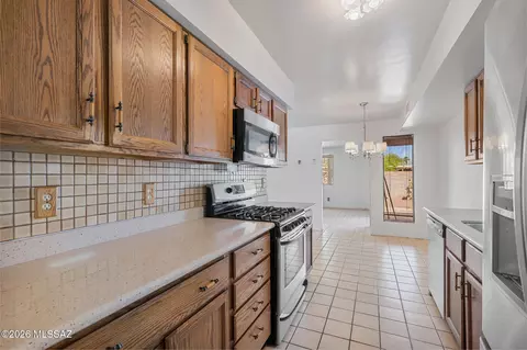 Kitchen - 2011 E Bantam Rd, Tucson, AZ 85706 photo 5 of 5