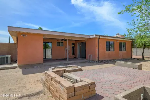 Exterior - 2011 E Bantam Rd, Tucson, AZ 85706 photo 3 of 4